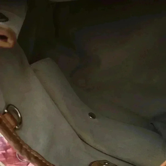 Authentic Louis Vuitton - Picture 4 of 11